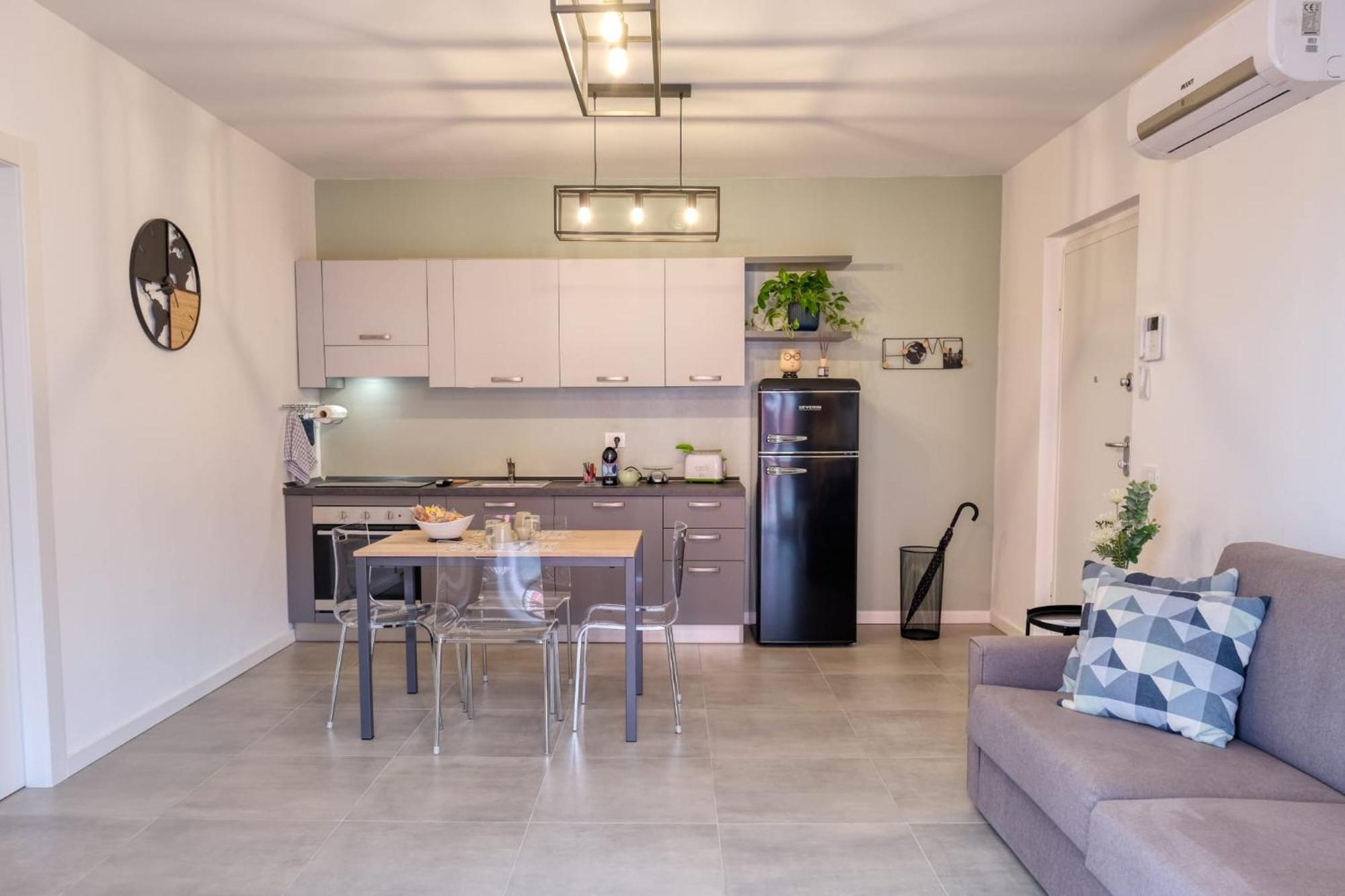 Appartamento Al 45 B.Go Roma -Vr- Con Garage Verona Exterior photo